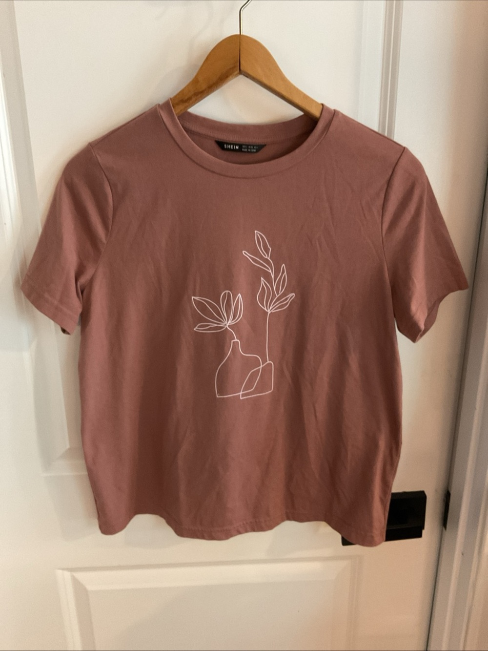 SHEIN Mauve Graphic Crewneck Tee - Botanical Line Art - Ladies Size Small